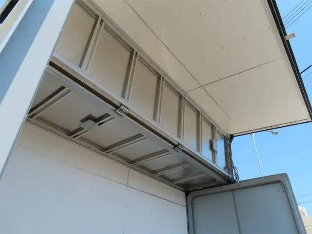 日野デュトロアルミウイング小型（2t・3t）[写真30]