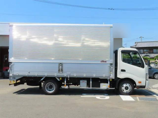 日野デュトロアルミウイング小型（2t・3t）[写真04]