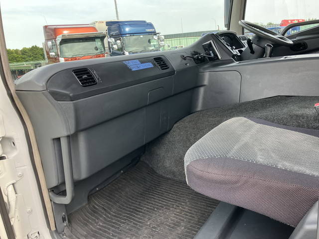 三菱ふそうスーパーグレートセーフティクレーン4段大型（10t）[写真32]