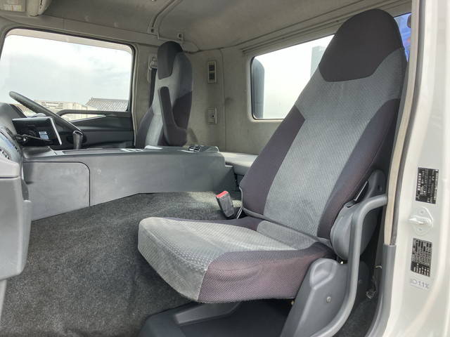 三菱ふそうスーパーグレートセーフティクレーン4段大型（10t）[写真33]