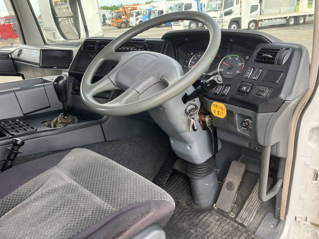 三菱ふそうスーパーグレートセーフティクレーン4段大型（10t）[写真35]