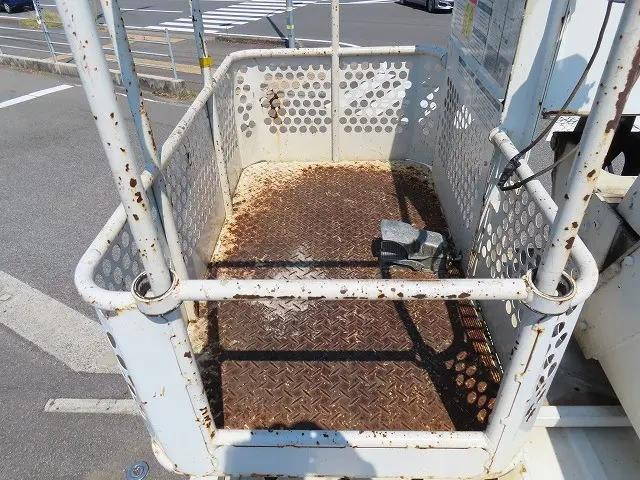 いすゞエルフ高所作業車小型（2t・3t）[写真18]