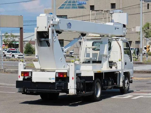 いすゞエルフ高所作業車小型（2t・3t）[写真02]