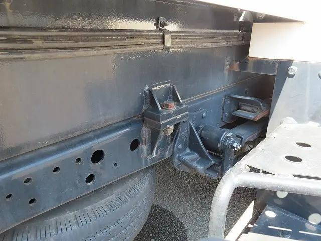 いすゞエルフ高所作業車小型（2t・3t）[写真31]