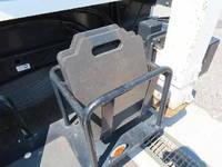 いすゞエルフ高所作業車小型（2t・3t）[写真40]