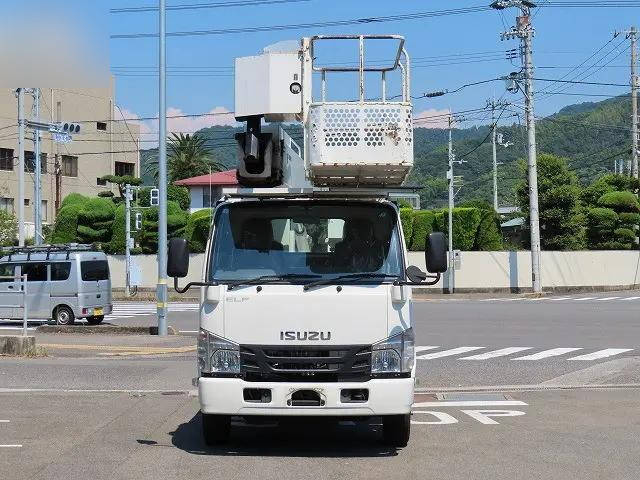 いすゞエルフ高所作業車小型（2t・3t）[写真04]