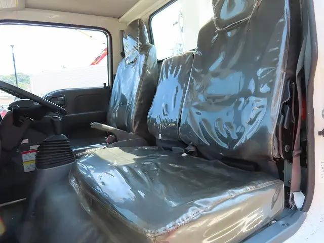 いすゞエルフ高所作業車小型（2t・3t）[写真09]