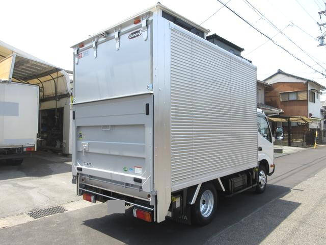 トヨタダイナアルミバン小型（2t・3t）[写真02]