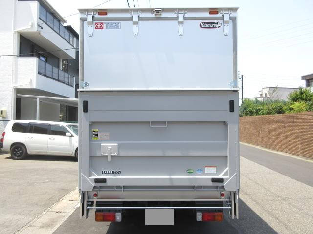 トヨタダイナアルミバン小型（2t・3t）[写真08]