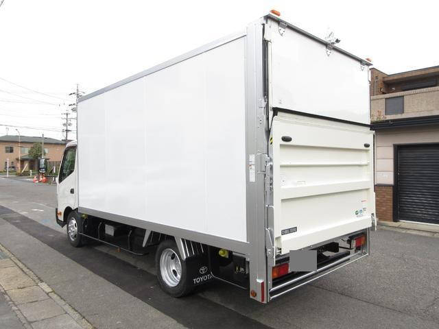 トヨタダイナパネルバン小型（2t・3t）[写真02]
