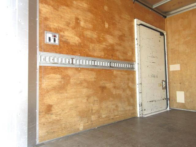 トヨタダイナパネルバン小型（2t・3t）[写真18]