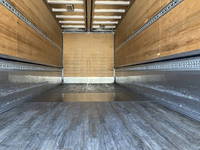 いすゞフォワードアルミウイング中型（4t）[写真16]