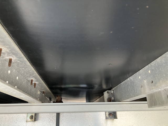 いすゞフォワードアルミウイング中型（4t）[写真26]