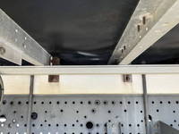 いすゞフォワードアルミウイング中型（4t）[写真28]