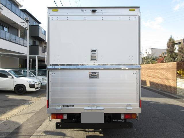 日野デュトロパネルバン小型（2t・3t）[写真11]
