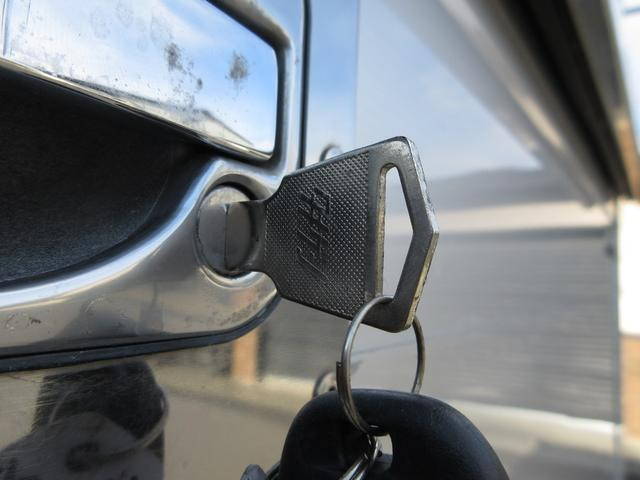 日野デュトロパネルバン小型（2t・3t）[写真17]