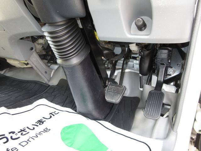 日野デュトロパネルバン小型（2t・3t）[写真26]