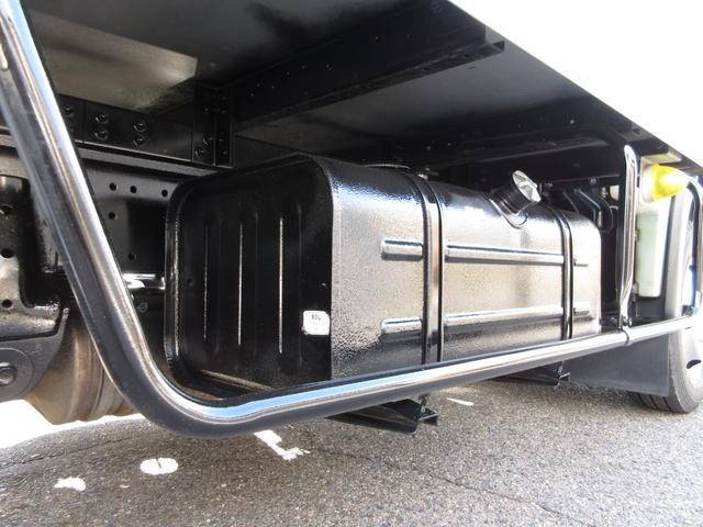 日野デュトロパネルバン小型（2t・3t）[写真36]