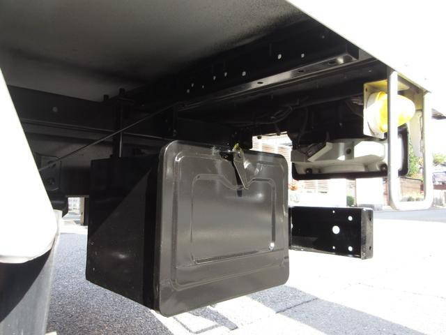 日野デュトロパネルバン小型（2t・3t）[写真39]