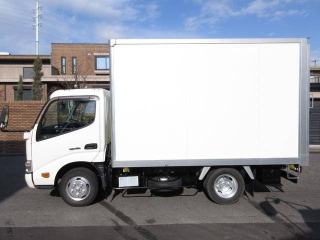 日野デュトロパネルバン小型（2t・3t）[写真07]