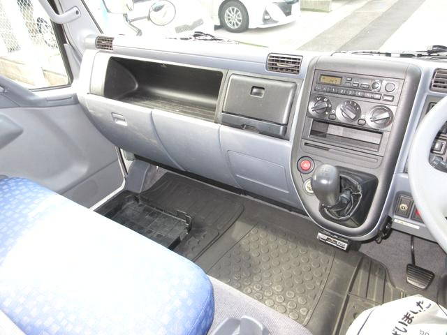 三菱ふそうキャンターアルミバン小型（2t・3t）[写真14]