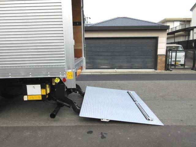 三菱ふそうキャンターアルミバン小型（2t・3t）[写真21]