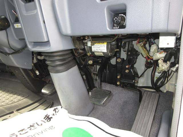 三菱ふそうキャンターアルミバン小型（2t・3t）[写真25]