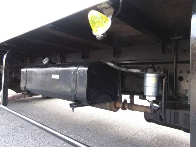 三菱ふそうキャンターアルミバン小型（2t・3t）[写真34]