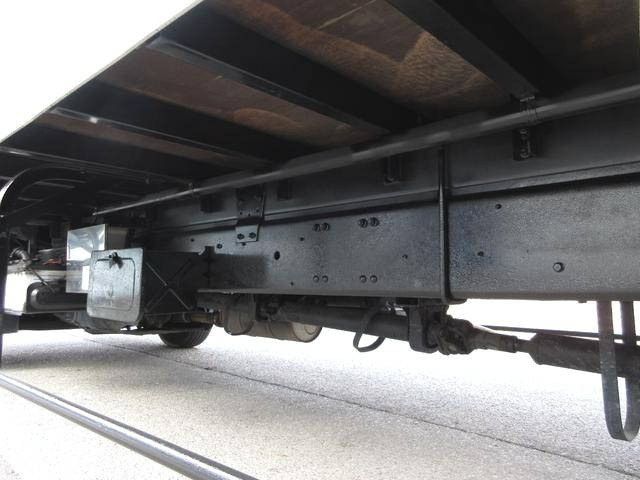 三菱ふそうキャンターアルミバン小型（2t・3t）[写真35]