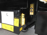 三菱ふそうキャンターアルミバン小型（2t・3t）[写真40]