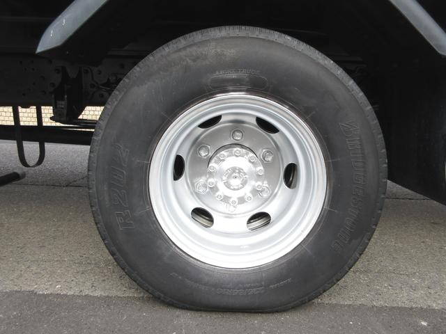 三菱ふそうキャンターアルミバン小型（2t・3t）[写真40]