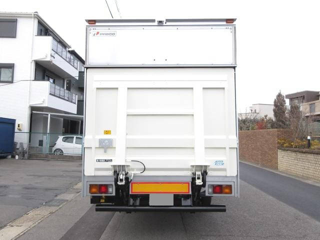 三菱ふそうキャンターアルミバン小型（2t・3t）[写真06]