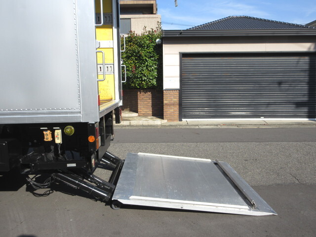 トヨタダイナパネルバン小型（2t・3t）[写真11]