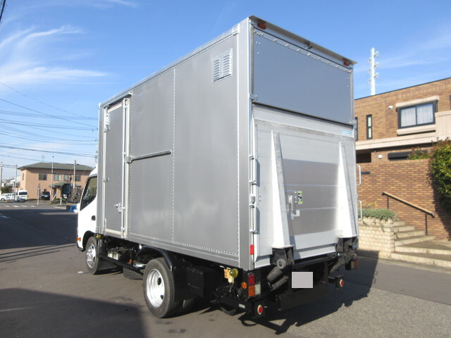トヨタダイナパネルバン小型（2t・3t）[写真02]