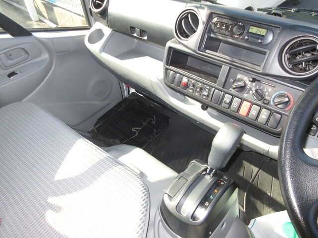 トヨタダイナパネルバン小型（2t・3t）[写真22]