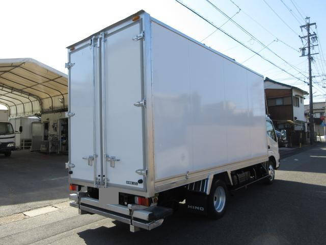 日野デュトロパネルバン小型（2t・3t）[写真04]