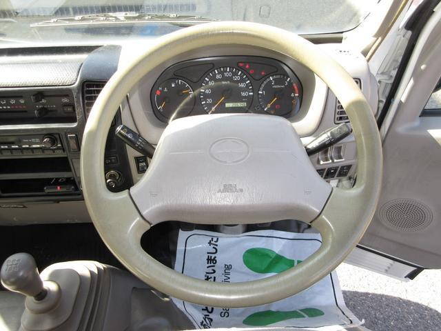 日野デュトロパネルバン小型（2t・3t）[写真40]