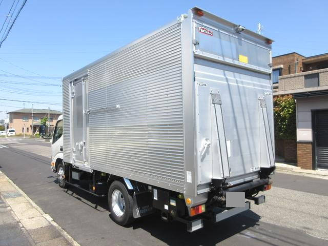 日野デュトロアルミバン小型（2t・3t）[写真02]