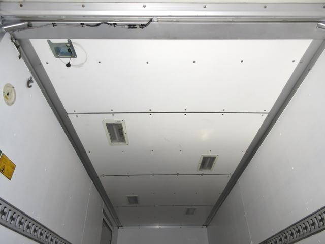 日野デュトロアルミバン小型（2t・3t）[写真20]