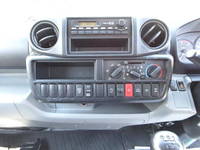 日野デュトロアルミバン小型（2t・3t）[写真27]