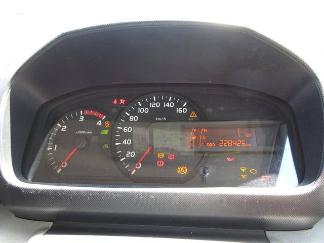 日野デュトロアルミバン小型（2t・3t）[写真28]