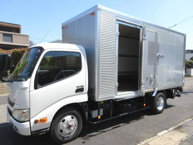 日野デュトロアルミバン小型（2t・3t）[写真03]