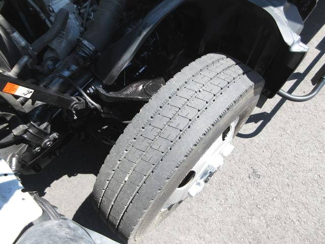 日野デュトロアルミバン小型（2t・3t）[写真31]