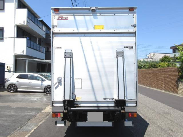 日野デュトロアルミバン小型（2t・3t）[写真08]