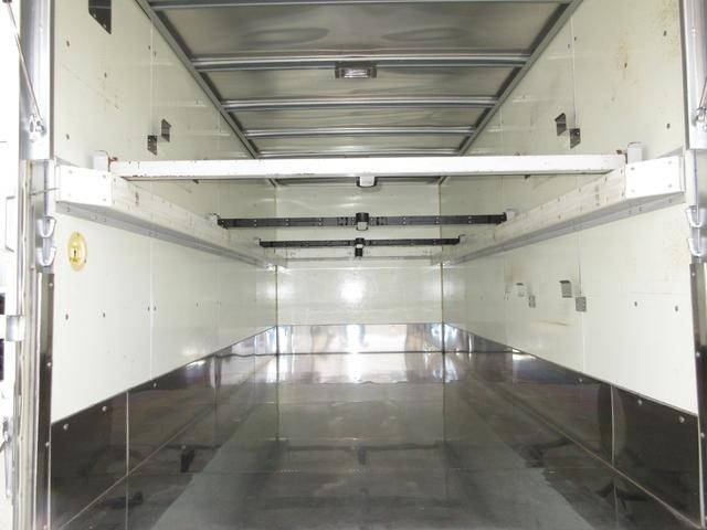 日野デュトロアルミバン小型（2t・3t）[写真12]