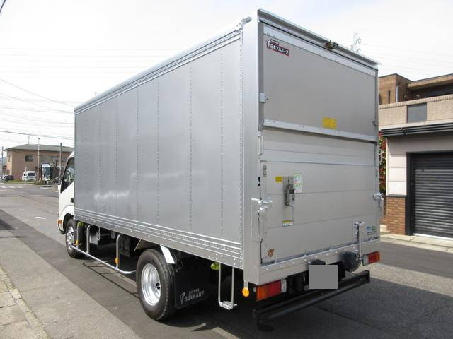 日野デュトロアルミバン小型（2t・3t）[写真02]