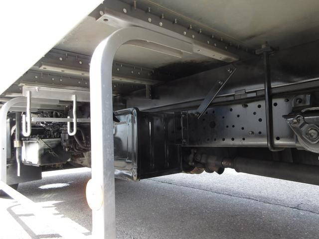 日野デュトロアルミバン小型（2t・3t）[写真31]