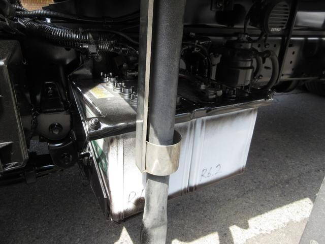 日野デュトロアルミバン小型（2t・3t）[写真33]