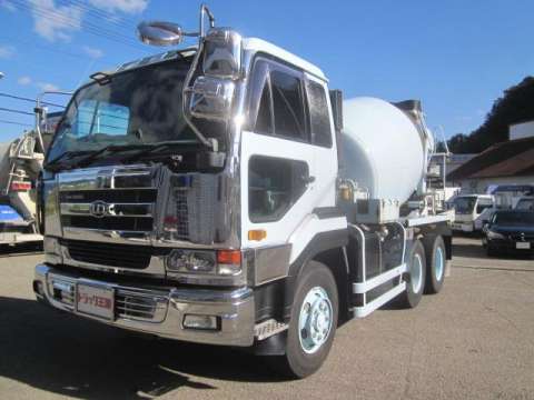 UDトラックスビッグサムミキサー車（コンクリートミキサー）大型（10t）[写真01]