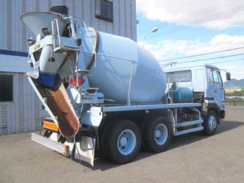 UDトラックスビッグサムミキサー車（コンクリートミキサー）大型（10t）[写真02]